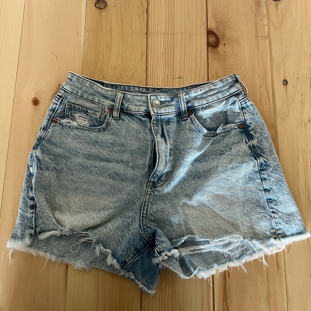 American Eagle Outfitters Blue Jean Shorts Distressed Casual